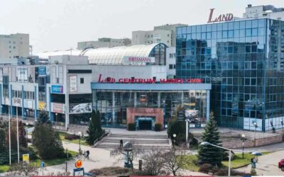 Land  a dziennikarstwo