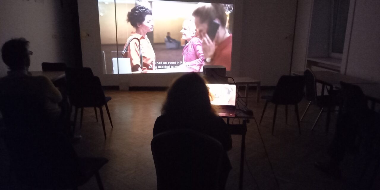 Spojrzenie pod powierzchnię