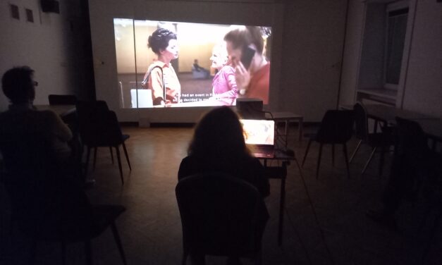 Spojrzenie pod powierzchnię