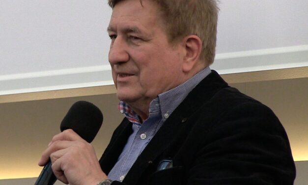 Eugeniusz Starky w Klubie Publicystyki Kulturalnej